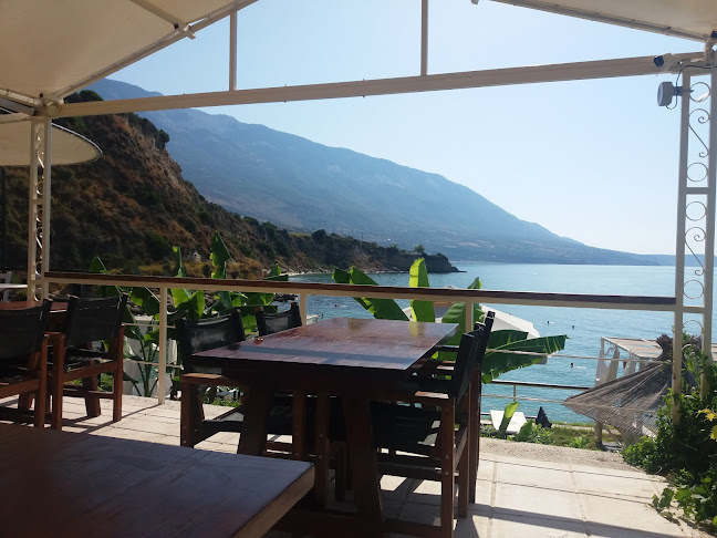 Opinii despre Tratamento Sea Side Bar & Restaurant în Καραβάδος - Γαστρονομία και φιλοξενία