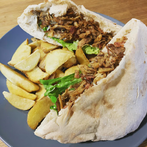 Comentarii opinii despre Cafe Contrast