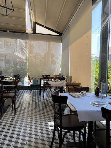 "Αρχηγείον", Σουβλάκι - Κεμπάπ - Ξυλόφουρνος - Γέρακας