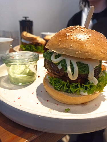 Comentarii opinii despre Ohh Boy