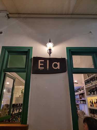 Platia Manto Mavrogenis, Paros 844 00