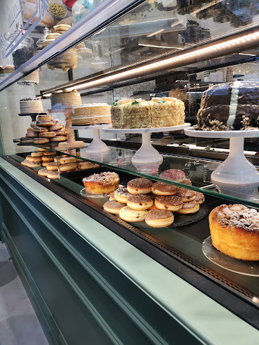 Opinii despre Κρητικά Αρτοποιεία în Ηράκλειο - Γαστρονομία και φιλοξενία