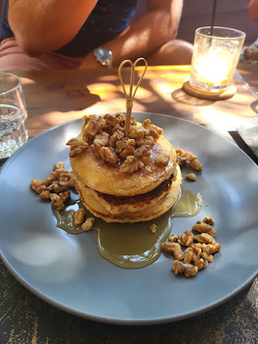 Comentarii opinii despre Φοίνικες