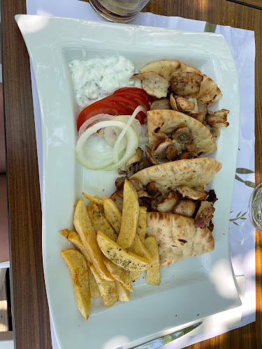 Opinii despre Elia Restaurant By Blue View Hotel în Λιμενάρια - Γαστρονομία και φιλοξενία