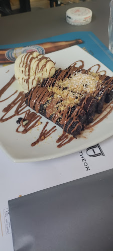 Ionos Plaka - Γαστρονομία και φιλοξενία