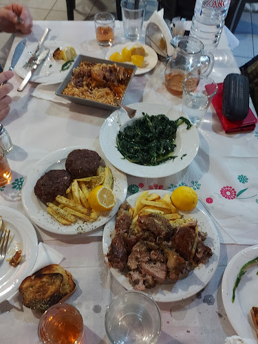 Ταβέρνα Πεινακοθηκη - Γαστρονομία και φιλοξενία