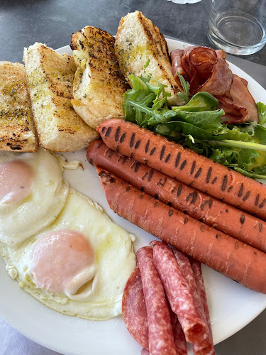Comentarii opinii despre Lobby lounge breakfast bar