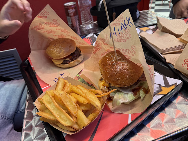 Opinii despre Sam burgers în Αθήνα - Γαστρονομία και φιλοξενία