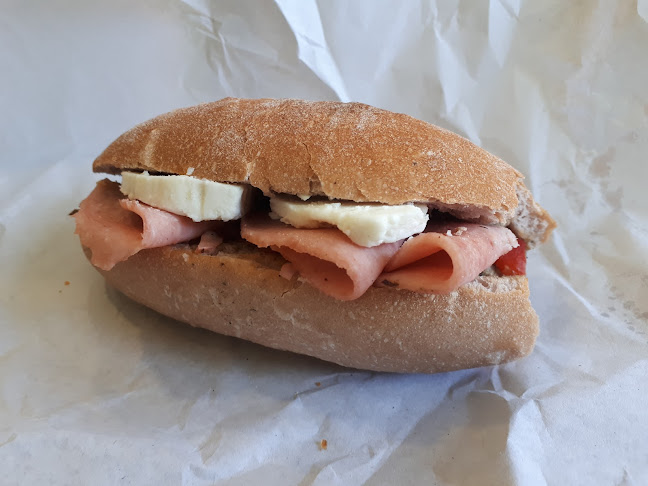 Opinii despre Αρτοποιείο Μαρκόπουλος-Markopoulosbakery în Γρεβενά - Γαστρονομία και φιλοξενία