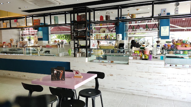 Comentarii opinii despre 13 Sweeties and Salties