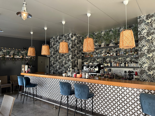 Opinii despre Kalamias Restaurant Cafe în Κάστρο - Γαστρονομία και φιλοξενία