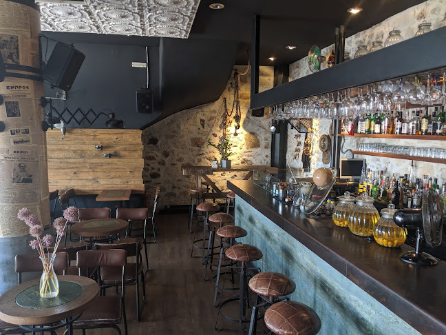 Opinii despre Cafe Ηνωμένα Βουστάσια în Ρέθυμνο - Γαστρονομία και φιλοξενία