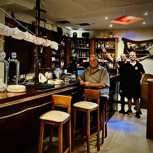 Comentarii opinii despre The Captain’s cafe bar