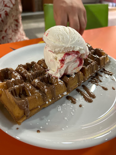 Λεωφ. Δημοκρατίας 329, Αλεξανδρούπολη 681 00