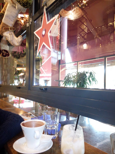 Opinii despre Urban în Ζωγράφου - Γαστρονομία και φιλοξενία