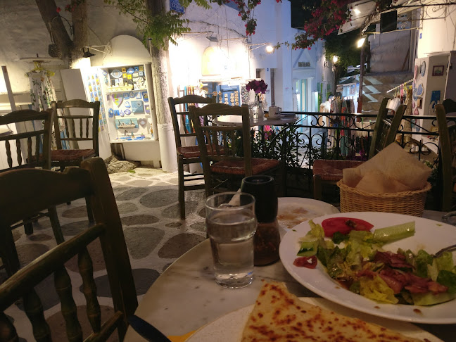 Cafe Symposium Paros - Γαστρονομία και φιλοξενία