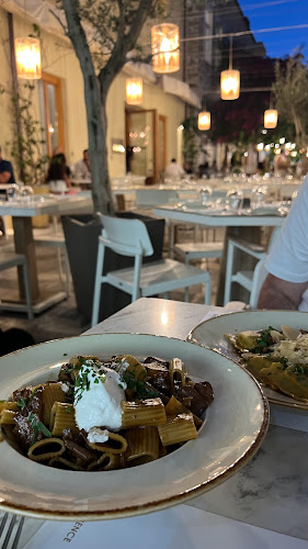 Opinii despre Ousyra Restaurant în Ερμούπολη - Γαστρονομία και φιλοξενία