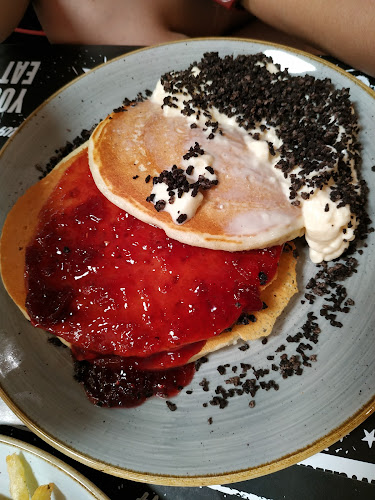 Ηρακλειδών 8, Αθήνα 118 51