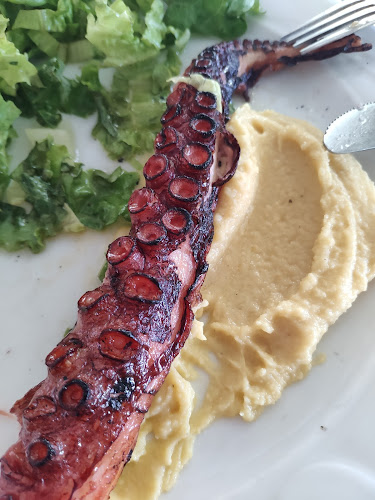 Opinii despre Barba Yioryis Tavern în Σάνη - Γαστρονομία και φιλοξενία