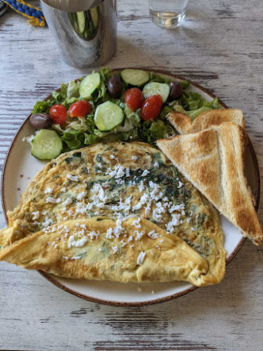 COFFEE WAVES - Γαστρονομία και φιλοξενία