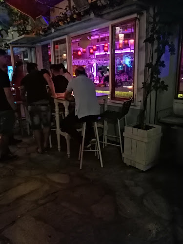 Low Bar - Γαστρονομία και φιλοξενία