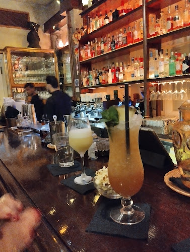 Αλκμήνης 7, Αθήνα 118 54