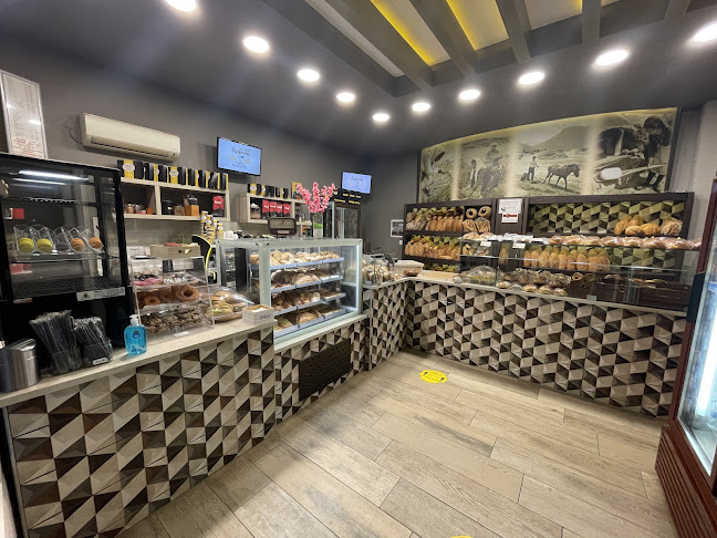 Opinii despre Αρτοποιείο Δεμπούδης în Πολύκαστρο - Γαστρονομία και φιλοξενία