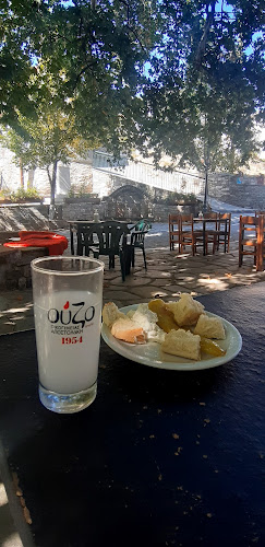 Opinii despre Ουζερί Πλάτανος în Δοτσικό - Γαστρονομία και φιλοξενία