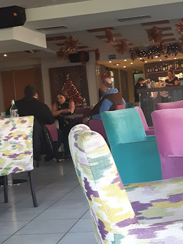 plateia cafe - Γαστρονομία και φιλοξενία