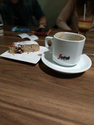 Coup Espresso & Wine Bar - Γαστρονομία και φιλοξενία