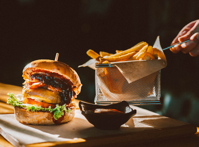 Opinii despre Boiler Food Bar în Κέρκυρα - Γαστρονομία και φιλοξενία