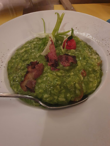 Comentarii opinii despre Ακαμάτρα - Akamatra