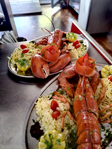 Comentarii opinii despre Fifty-fifty cafe restaurant