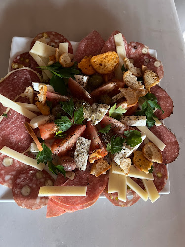 Opinii despre Astra Cafe Restaurant în Δελφοί - Γαστρονομία και φιλοξενία