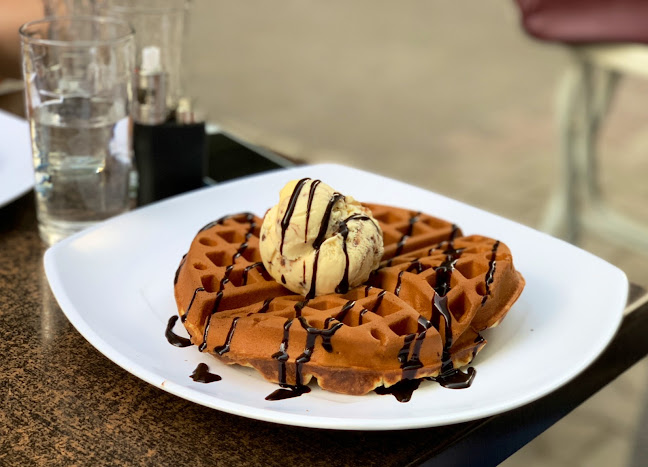 Orange Gelato Vironas - Γαστρονομία και φιλοξενία