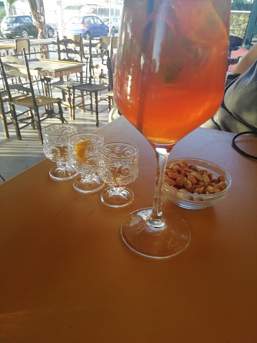 Opinii despre Madania în 'Αγιος Δημήτριος - Γαστρονομία και φιλοξενία