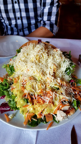 Μπακαλόγατος - Γαστρονομία και φιλοξενία