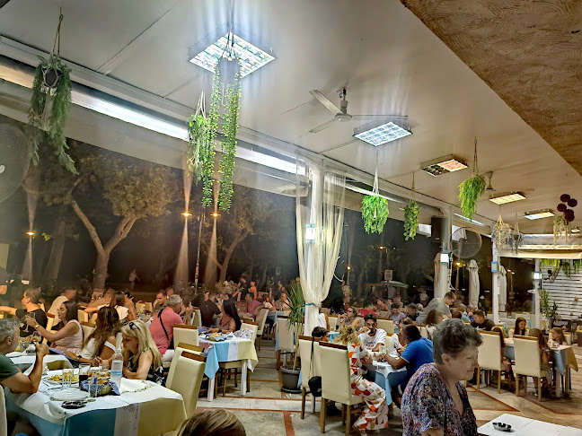 Fifty-fifty cafe restaurant