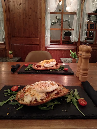 Hush All Day Bar - Γαστρονομία και φιλοξενία