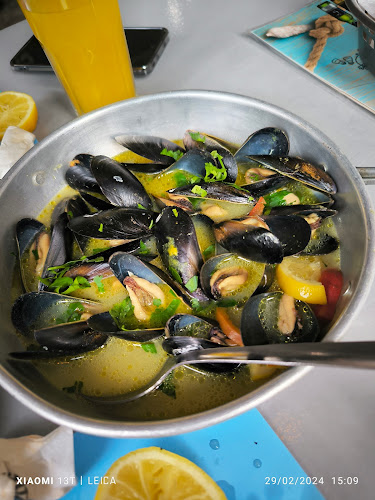 Αγκαλίτσας και στα Λαδάδικα