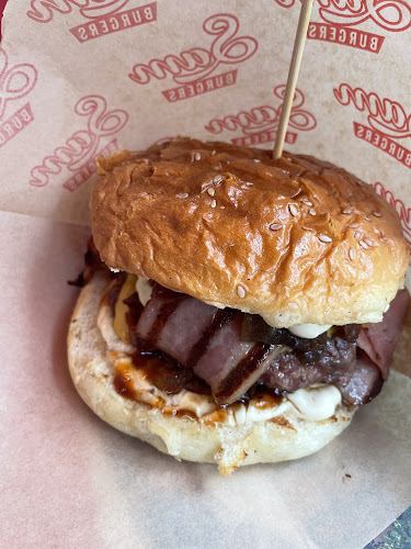 Opinii despre Sam burgers în Αθήνα - Γαστρονομία και φιλοξενία