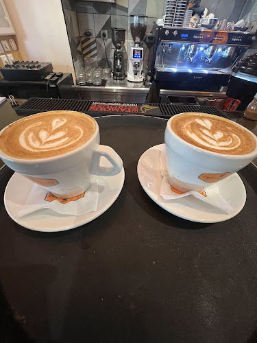 Opinii despre TRANSIT în Αθήνα - Γαστρονομία και φιλοξενία