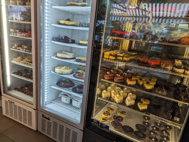 Ερμού 1, Βουλιαγμένη 166 71