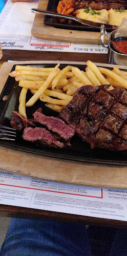 Comentarii opinii despre TGI Fridays Golden Hall