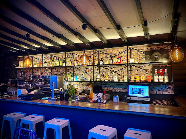 Tre Exclusive food & Cocktail Bar - Γαστρονομία και φιλοξενία