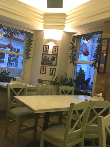 Comentarii opinii despre Mezébar