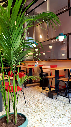 Monster Burgers & Beers - Γαστρονομία και φιλοξενία