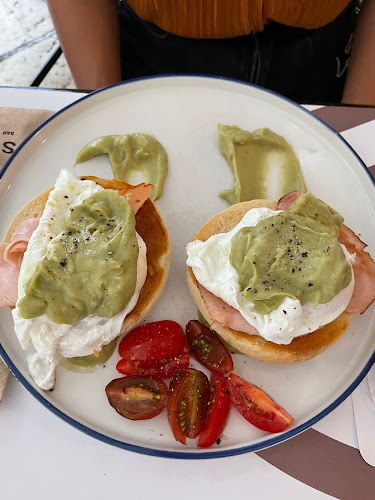 Opinii despre Sway Cocktail & Food Bar Corfu în Κέρκυρα - Γαστρονομία και φιλοξενία