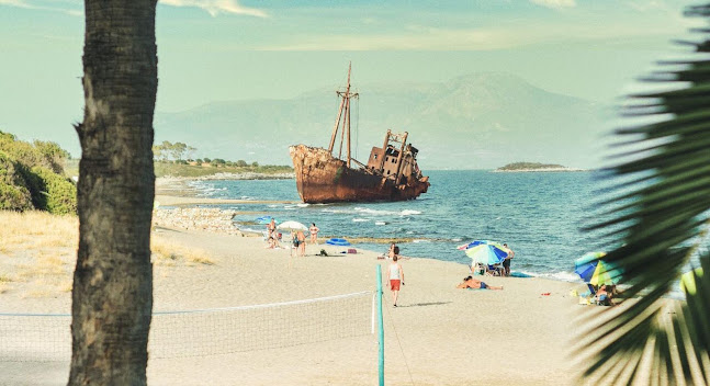 Glyfada Beach Restaurant - Valtaki