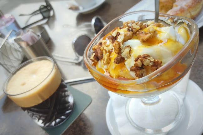 Comentarii opinii despre Xenia coffee & snacks